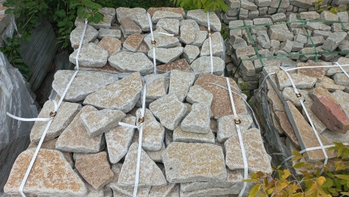 Плитняк гранитный галтованный купить в Красновишерске