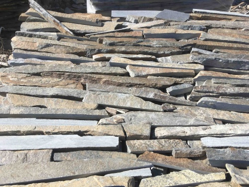 Горбушка златолит мультиколор для облицовки купить в Красновишерске