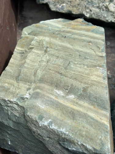 Ландшафтные глыбы зелёные 200-500 килограмм купить в Красновишерске