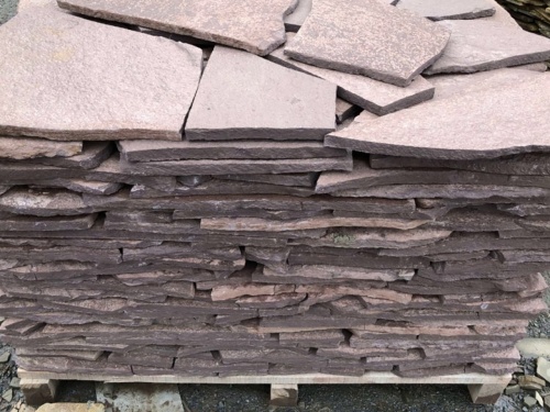 Плитняк лемезит бордовый для облицовки цоколя 20-25 мм  купить в Красновишерске