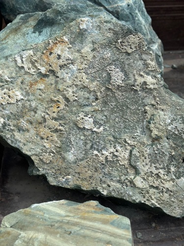 Ландшафтные глыбы зелёные 200-500 килограмм купить в Красновишерске