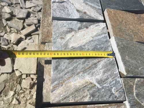 Плитка пилёная златолит Уральский для цоколя, отмостки купить в Красновишерске