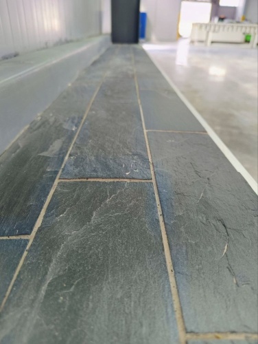 Плитка чёрная из натурального камня фасадная 30 см * 5 см, толщина 7 мм -30 мм купить в Красновишерске