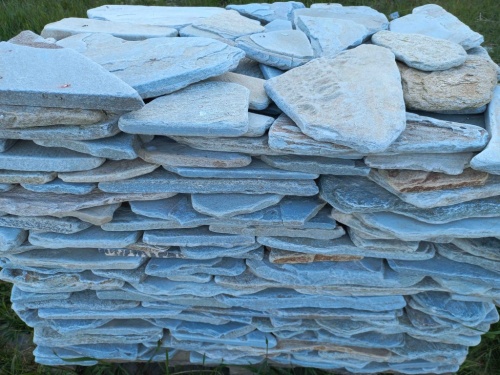 Плитняк златолит зелёный галтованный для цоколя купить в Красновишерске