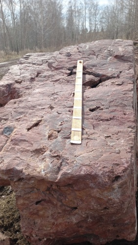 Яшма красная валуны и глыбы для ландшафтного дизайна